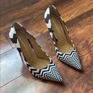 Black and White Chevron Stripe Pumps